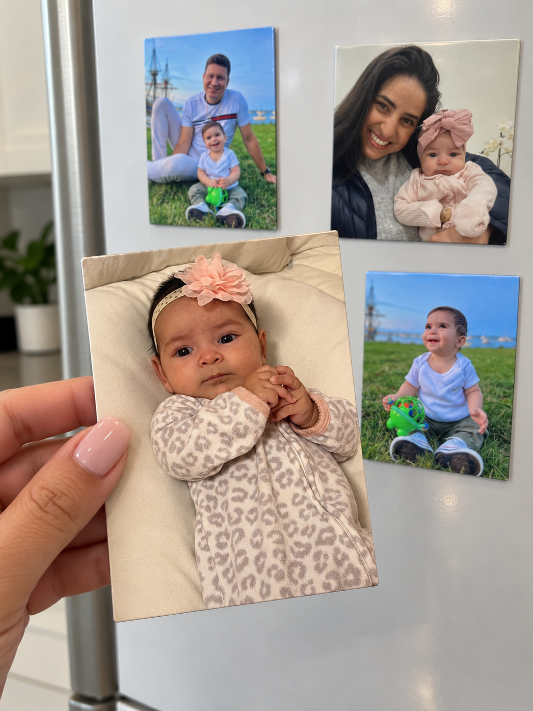 FLEXIBLE PHOTO MAGNETS